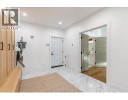 221 Erie STREET South - 8