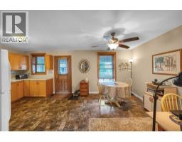 154 Grand AVENUE East - 18