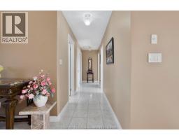 60 PARKVIEW COURT - 17