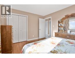 60 PARKVIEW COURT - 21