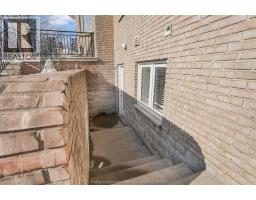 60 PARKVIEW COURT - 38