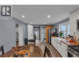 6927 Creek LINE - 32