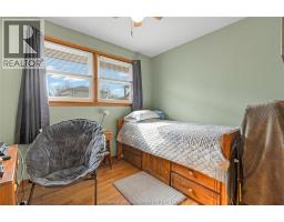 410 MCNAUGHTON AVENUE East - 17