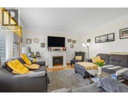 410 MCNAUGHTON AVENUE East - 6