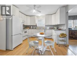 410 MCNAUGHTON AVENUE East - 9