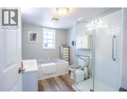 523 Bayview AVENUE - 10