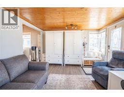 523 Bayview AVENUE - 3