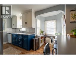 695 BLOOMFIELD ROAD - 10