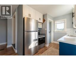 695 BLOOMFIELD ROAD - 11