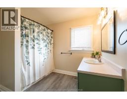 695 BLOOMFIELD ROAD - 13