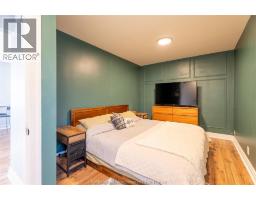 695 BLOOMFIELD ROAD - 15