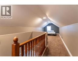 695 BLOOMFIELD ROAD - 18