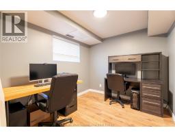 695 BLOOMFIELD ROAD - 30