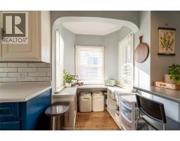 695 BLOOMFIELD ROAD - 9