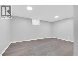 37 ORANGEWOOD BOULEVARD North - 31