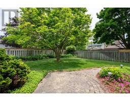 119 HEDGE MAPLE Path - 11