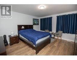 4011 DUFFERIN AVENUE - 23