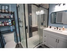 4011 DUFFERIN AVENUE - 24