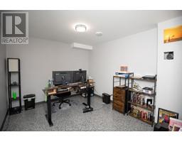 4011 DUFFERIN AVENUE - 29