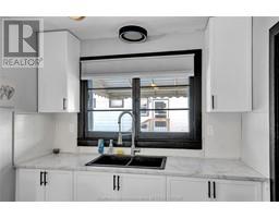 228 Delaware AVENUE North - 12
