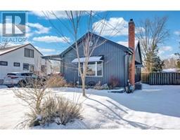 228 Delaware AVENUE North - 2