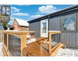 228 Delaware AVENUE North - 3