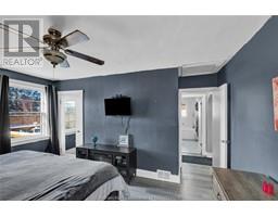 228 Delaware AVENUE North - 5