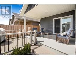133 MOONSTONE CRESCENT - 34