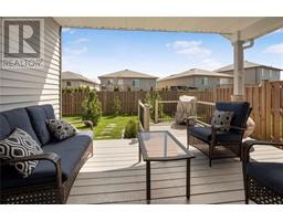 133 MOONSTONE CRESCENT - 35