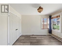 3 Montgomery CRESCENT - 16