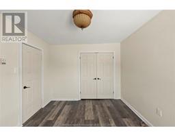3 Montgomery CRESCENT - 18