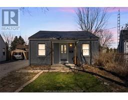 3 Montgomery CRESCENT - 2