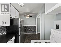 3 Montgomery CRESCENT - 23