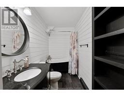 3 Montgomery CRESCENT - 25