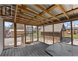 3 Montgomery CRESCENT - 28