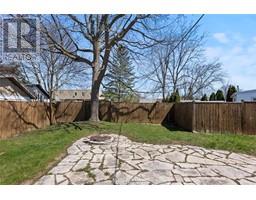 3 Montgomery CRESCENT - 31