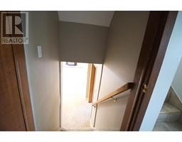 39 Wyandott STREET - 34