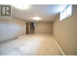 39 Wyandott STREET - 38