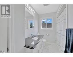 239 WALNUT STREET West - 17