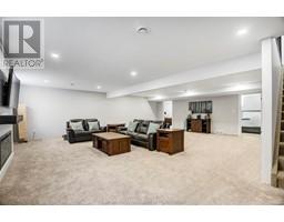 9 HENSON STREET - 32