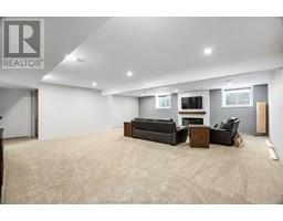 9 HENSON STREET - 33