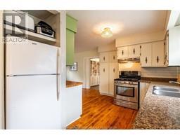 157 STANLEY AVENUE - 16