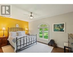 19 Campbell STREET - 34