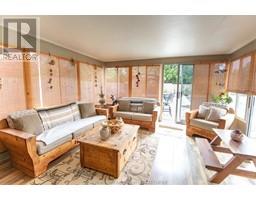 30 ORANGEWOOD BOULEVARD - 14