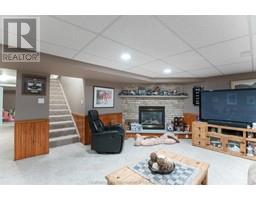 30 ORANGEWOOD BOULEVARD - 17