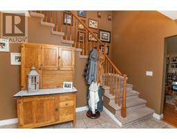 30 ORANGEWOOD BOULEVARD - 25