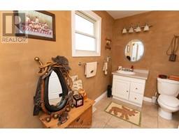 30 ORANGEWOOD BOULEVARD - 34
