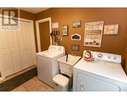 30 ORANGEWOOD BOULEVARD - 36