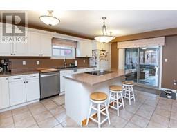 30 ORANGEWOOD BOULEVARD - 9