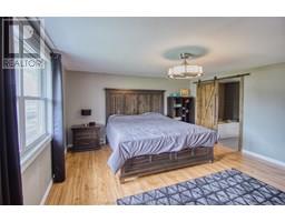241 Chatham STREET North - 22